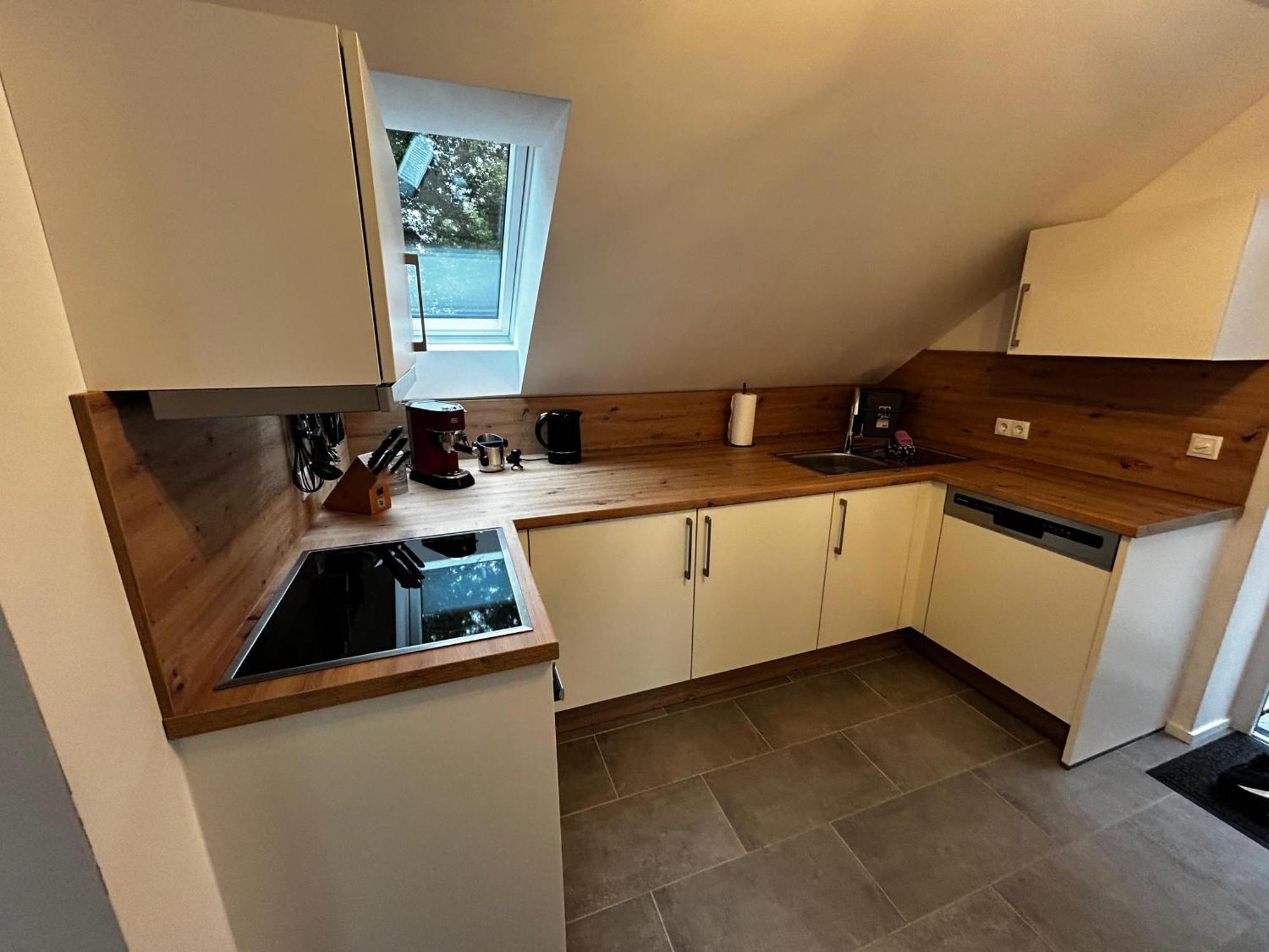 Moderne Ferienwohnung Fuer Familien Im Dachgeschoss Bosau Exterior foto