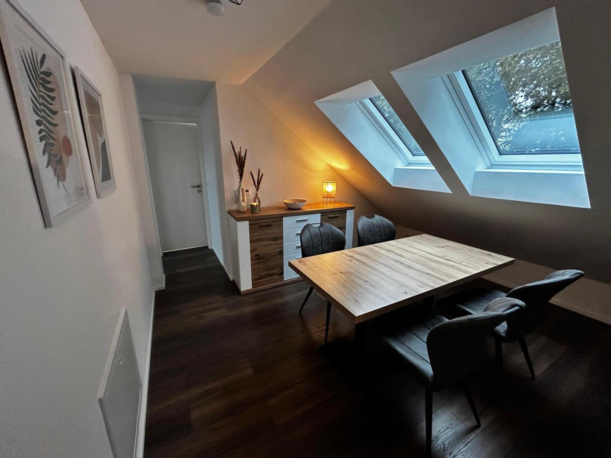 Moderne Ferienwohnung Fuer Familien Im Dachgeschoss Bosau Exterior foto